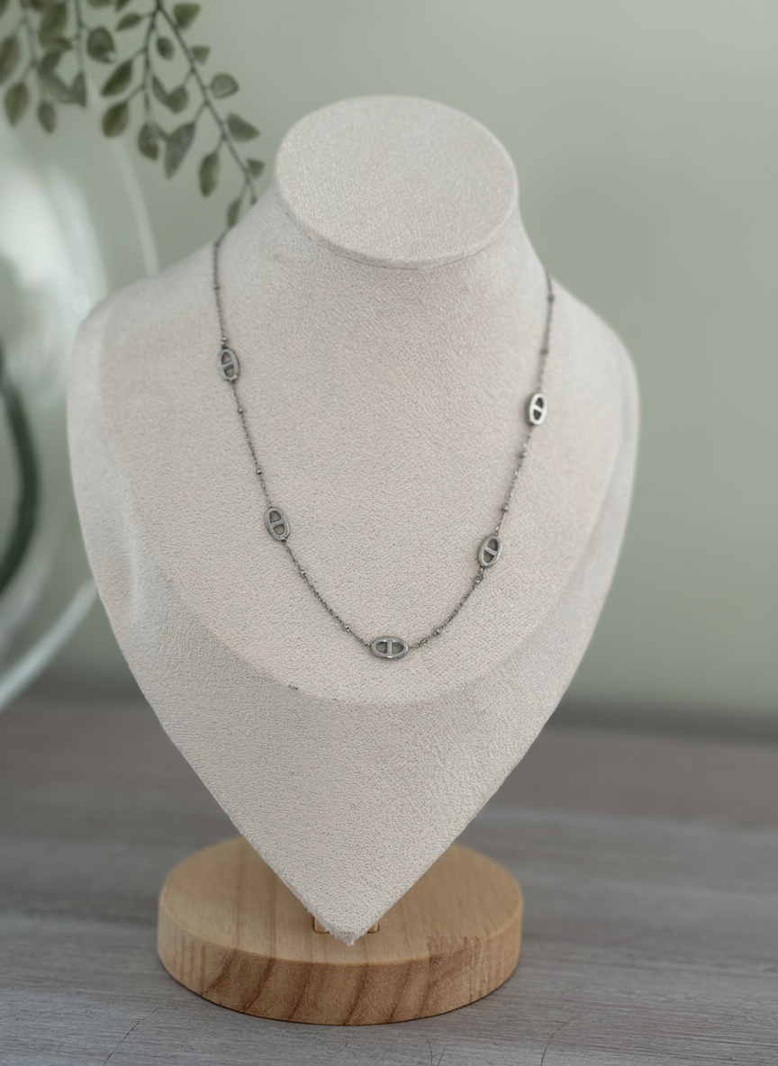Collier Romane