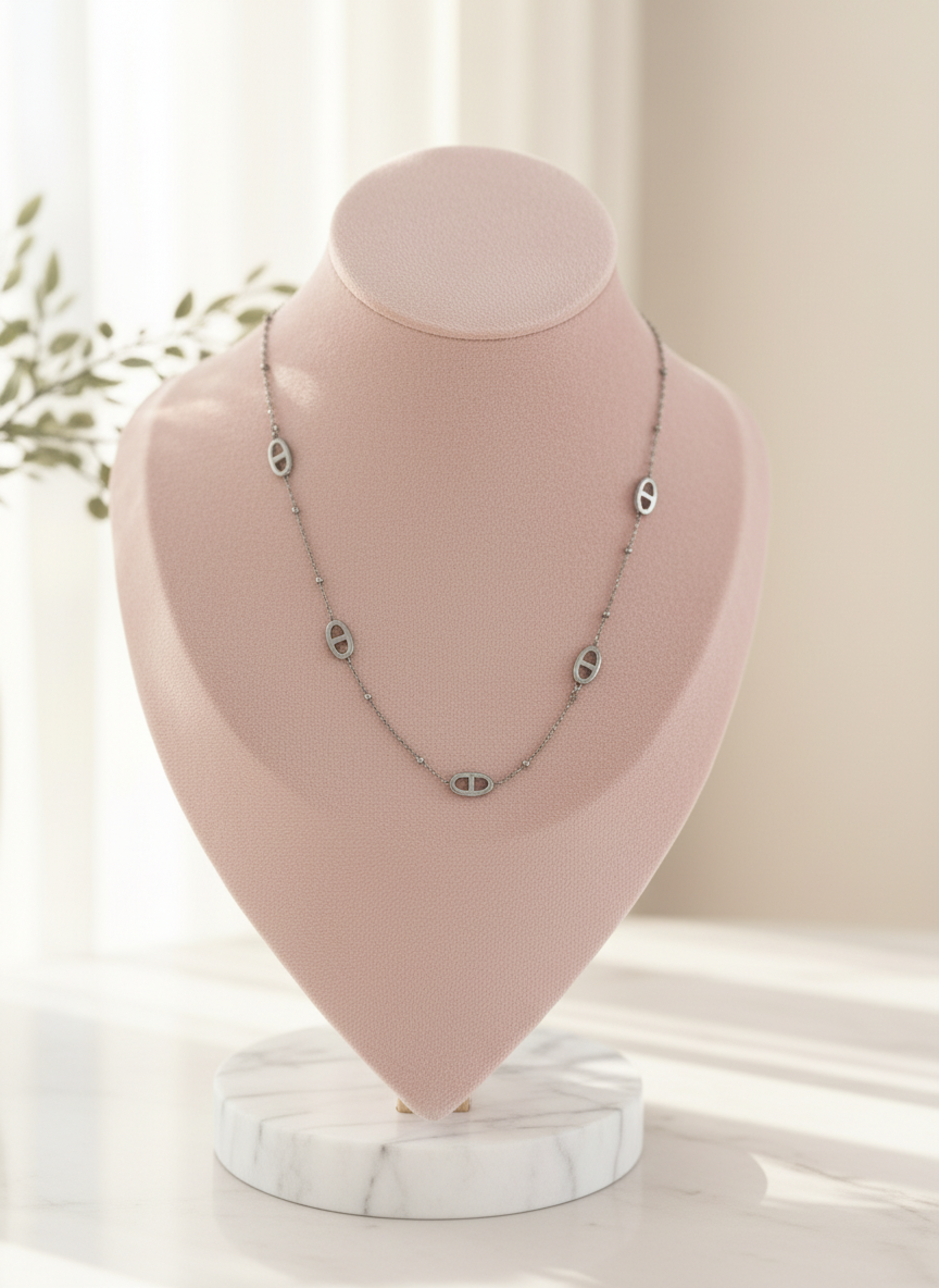 Collier Romane