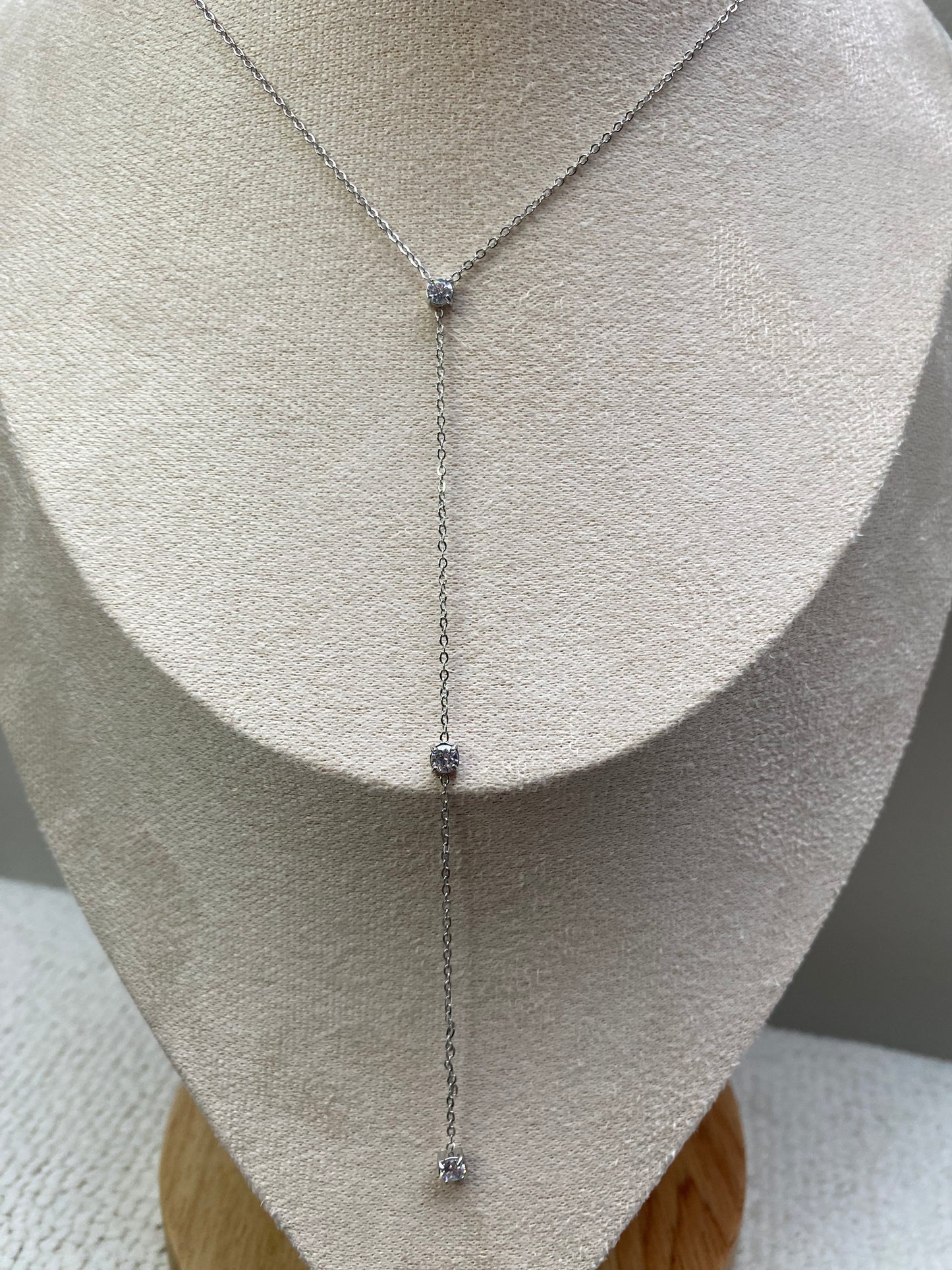 Collier Sarah