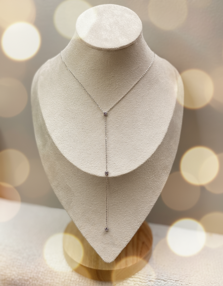 Collier Sarah