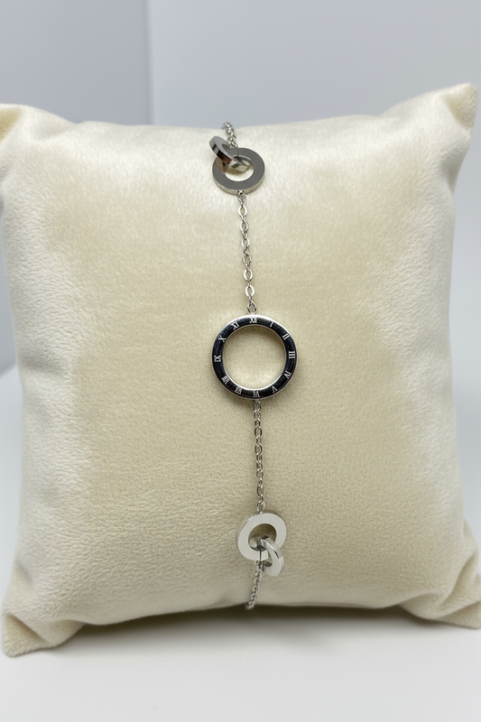 Bracelet Lilou sur coussin de présentation