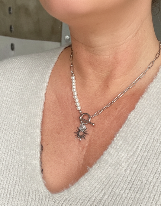 Visuel porté Collier Oria argenté